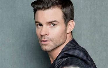 Daniel Gillies